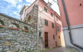 3 Bedroom Beautiful Home In Montemarcello - 1