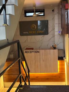 The Rest Zone Hotel - 4