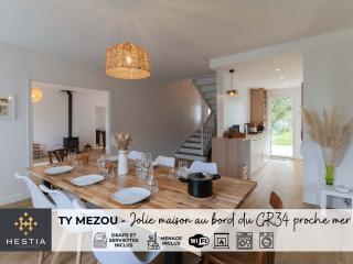 TY MEZOU - Jolie maison au bord du GR34 proche mer - 0