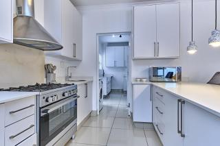2 Kiaat Suites - 1