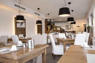 ALPENNEST - Apartment with Balcony & Sauna Access by AlpenLuxus Collection - 6