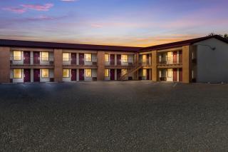 Baymont by Wyndham Socorro - 1