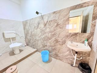 Hotel 5 Star Yatri Vishram Dormitory And Rooms - 3