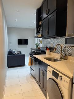Comfortable, Budget City Apartments-2 - 2