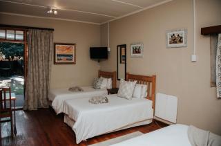 Buddy's Self Catering - 3