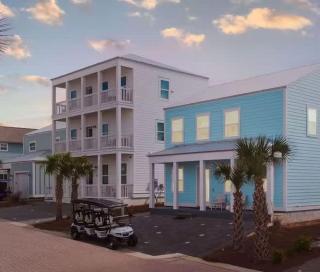 Coastal Charm 6 beds Walk to Beach Golf Cart - 4