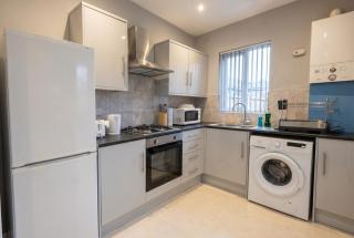 Stylish Three Bedroom Townhouse in Pemberton, Wigan - 4