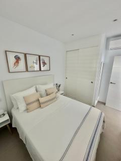 Ocean Breeze Luxury Apartment-Céntrico-Parking-Piscina-Wifi - 5