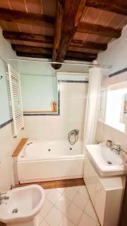 Elegant Apartment in Paciano's Historic Center - 6