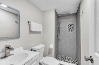 (Jersey Shore Stay New Near Beach Boardwalk - 1