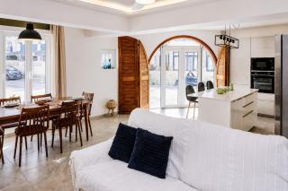 Spacious 3BR Terrace Stay near Qawra Seafront - 8