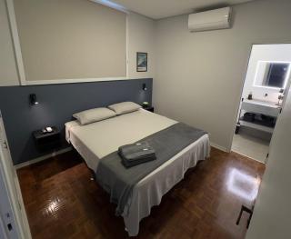 Apto Recém Reformado com Ótima Localização - 9