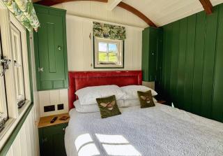 Melbury Hut - 8