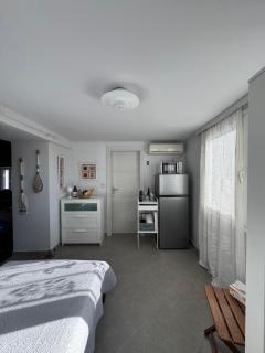Romanou Guest House - 3