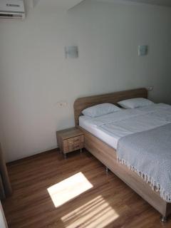 Apart Anastasia - 6