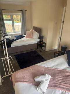 Hospital Stay Southampton - 1
