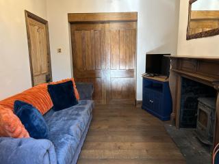 1 bed apt Sleeps 2 Oswestry Parking Garden - 9