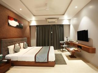 Alaukik Hotel - 1