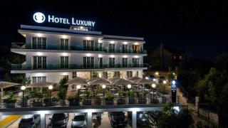 Hotel Luxury - 0