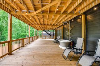 Decks & Forest Views! North Georgia Mtn Retreat - 7
