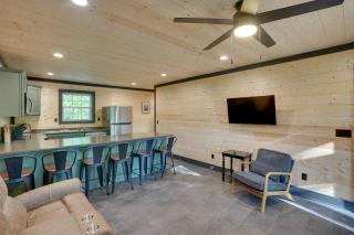 Walk to Kentucky Lake! Pet-Friendly Murray Duplex - 1