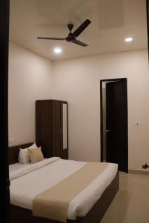 Shri Veda Grand Inn - 7