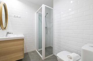 Bright Ground Floor Apt - 700m to Beach - 7