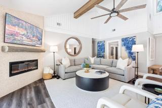 60 Lawton Road: Sea Pines - 1