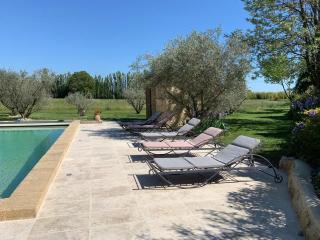 Superbe Appartement dans un Pigeonnier au sein d'un mas du 18ème - 4
