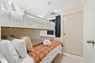 Luxury 5BR in Merriwa by Beyond Stay - 7