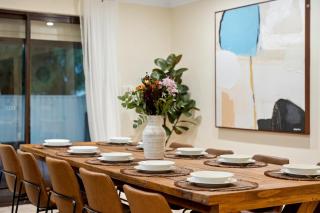 Luxury 5BR in Merriwa by Beyond Stay - 8