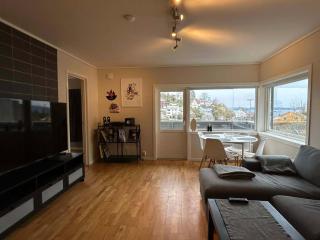 KS71 - 1BR Balcony and Seaview - 0