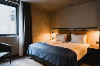 Exeter Hotel - 3