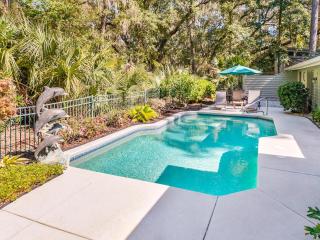 27 Hollyberry Lane: Sea Pines - 9