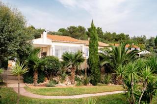 Villa L'Occitane ensoleillée - 4 persons with private pool and view - 4