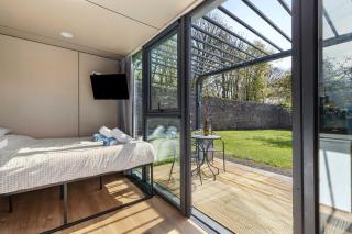Glamping Pod with Hot Tub in Orchard - 9