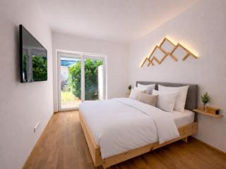 BERGNEST - Terrace & Private Garden by AlpenLuxus Collection - 8