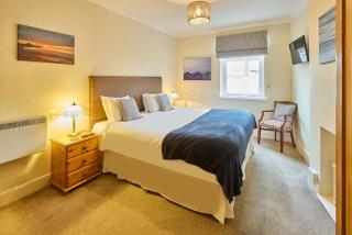 Host & Stay - Puffin Cottage - 0