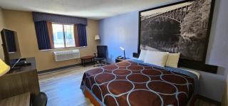 Gardner Inn - 9