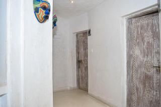 The Villa Luxury Suites Hotel - 2
