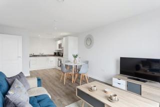 Central Birmingham 2 BED Modern Spacious Apartment - 3