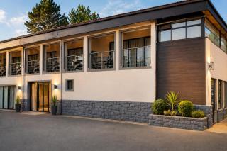Europrime Hotels Lakefield - 8