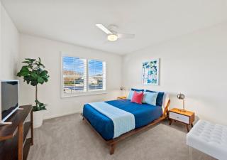 Modern Townhouse with Pool Gym & Tennis Near Beach - 7
