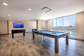 Luxury Apartment In Harbor Point - 1