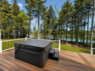 New 2023 Waterfront Home near Acadia with Hot Tub - 4