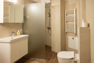 Zebra Family Apartments - Free Parking, Fast Wi-Fi, New Building - 2