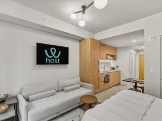 Modern Studio - Walk to Metromover & Downtown Miami - 8