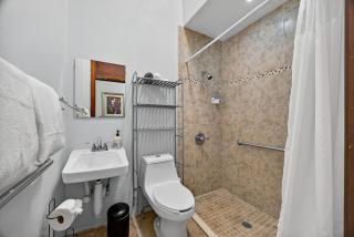Renovated Retreat by Condado Lagoon and Nightlife - 1