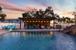 Sleeps 10 - Heated Pool & Slide - Games-Min to IMG - 8