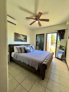 Relaxing Getaway 5 mins to beach restaurants casino golf - 6